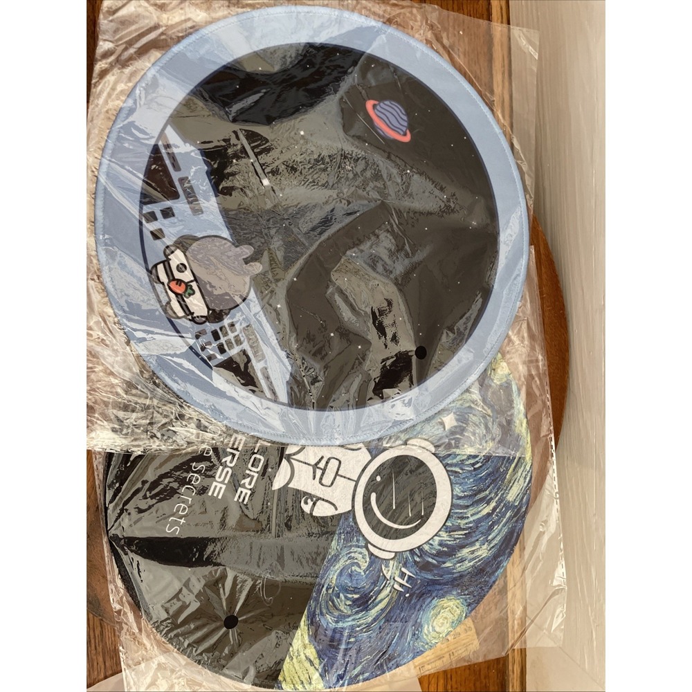 Pair of NIP Mouse Pads 8" Round Sky‎ Space Planet Exploration